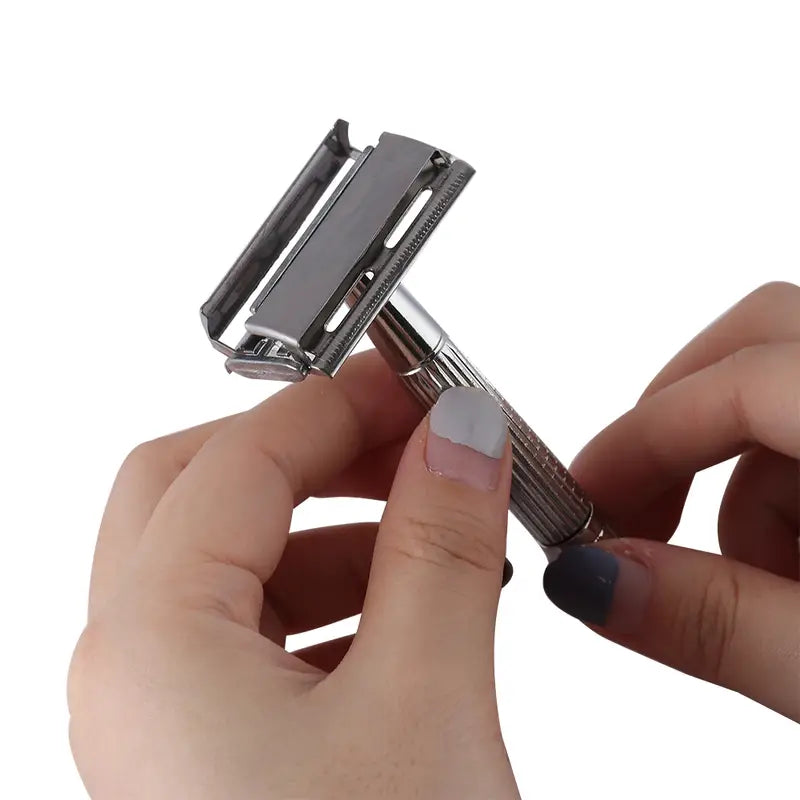 Men's Classic Chrome Double Edge Safety Razor with Blades
