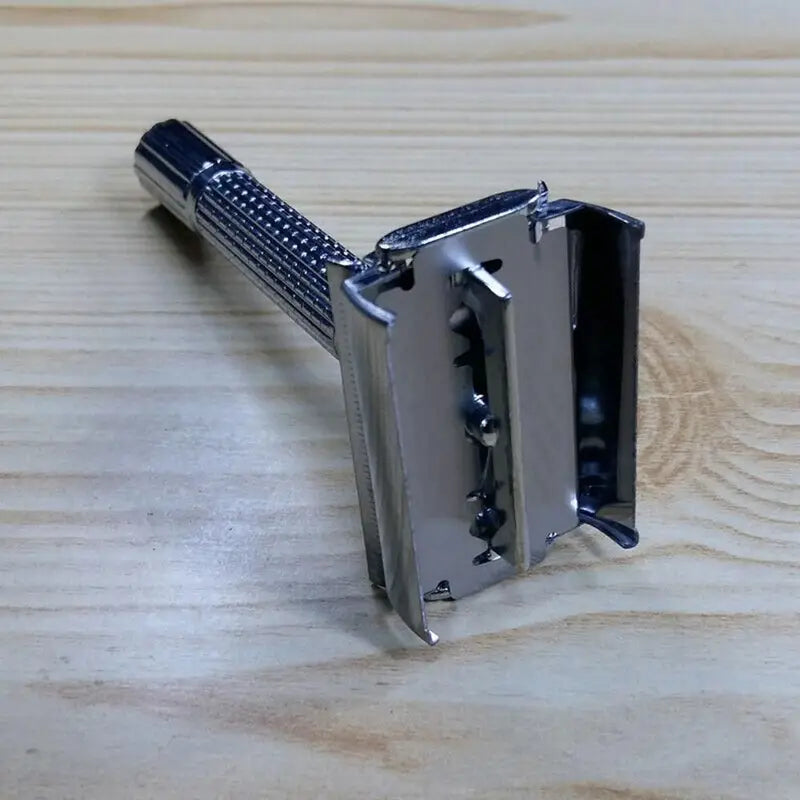 Men's Classic Chrome Double Edge Safety Razor with Blades
